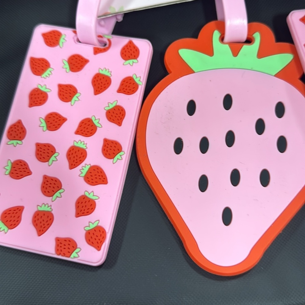 Kensie Strawberry Luggage Tags Pink And Red 3pc Set RT Lm - Picture 2 of 3